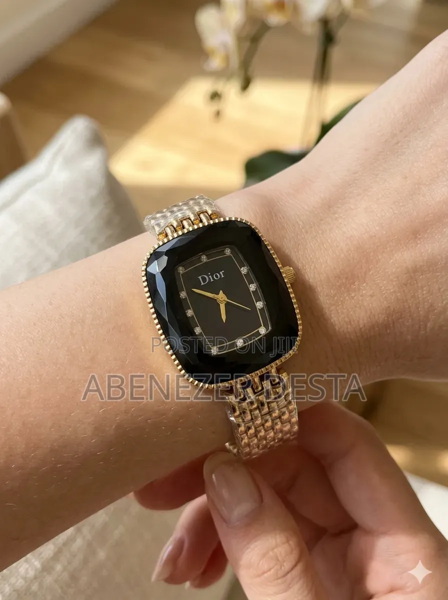 Dior Stylish Watch for Ladies Featuresa Gold-Tone Stainless Steel Band