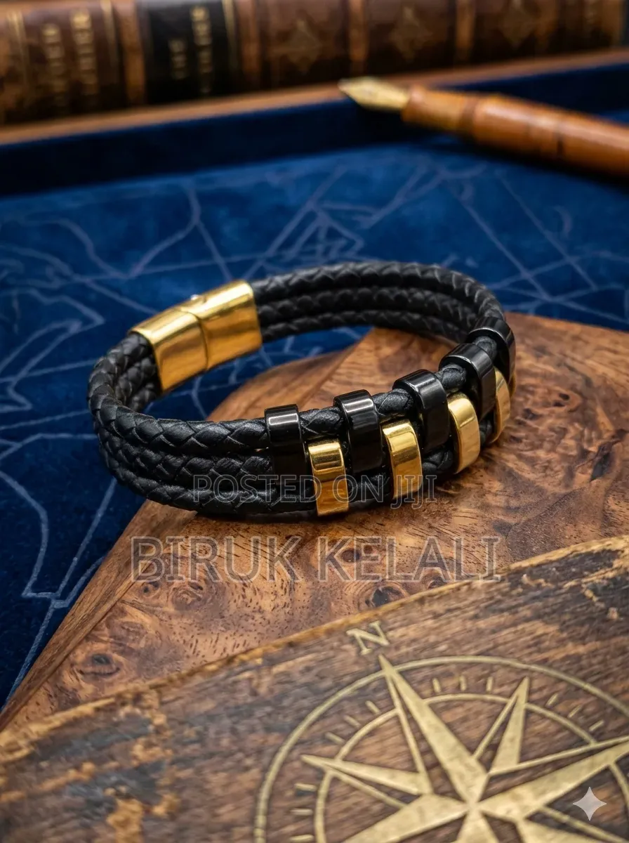 Va Jent Men's Leather Bracelet Featuring Braided Black Leather