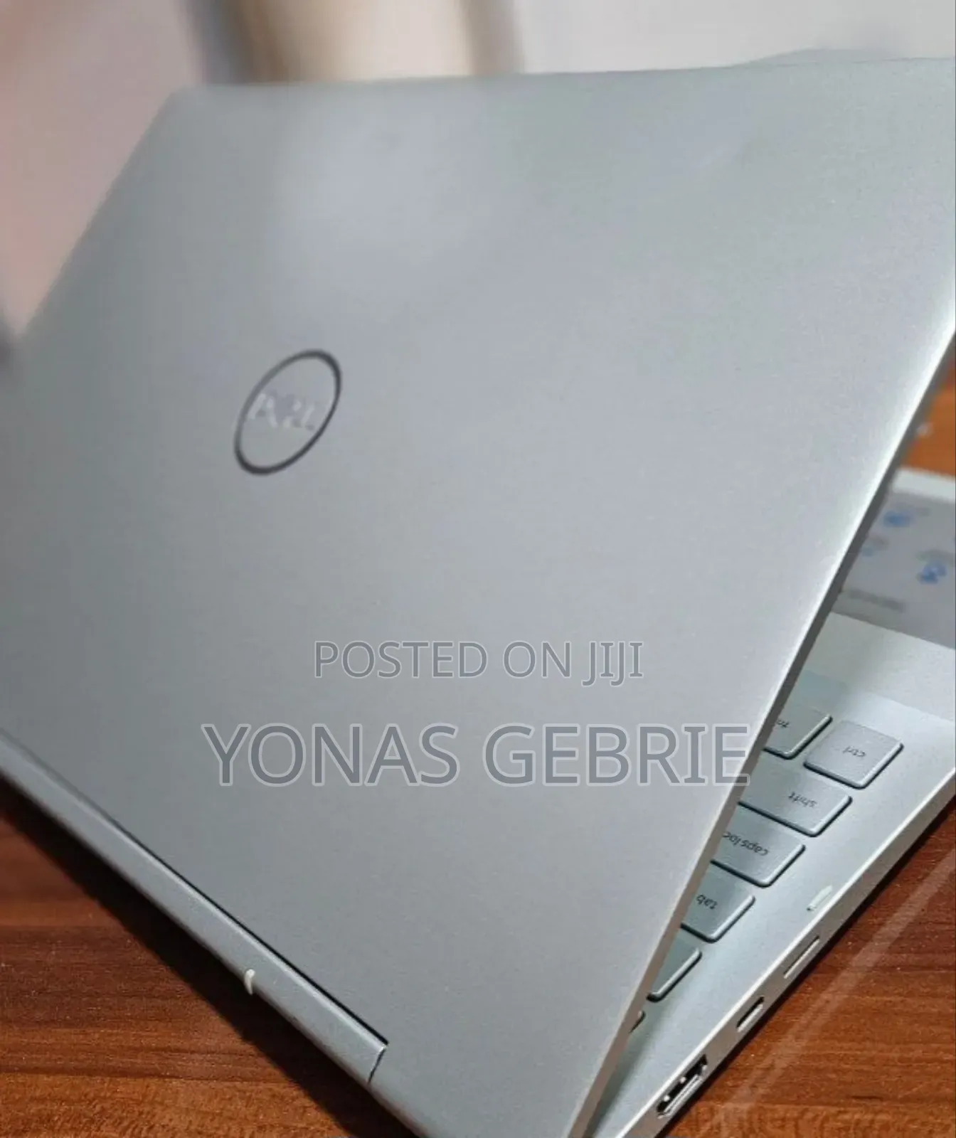New Laptop Dell Inspiron 15 8GB Intel Core i5 SSD 256GB