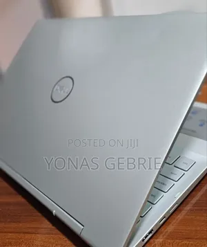 New Laptop Dell Inspiron 15 8GB Intel Core i5 SSD 256GB