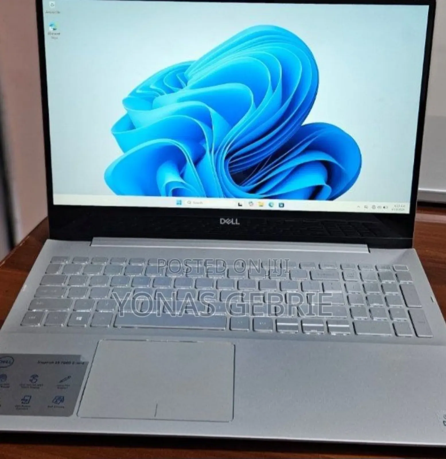 New Laptop Dell Inspiron 15 8GB Intel Core i5 SSD 256GB