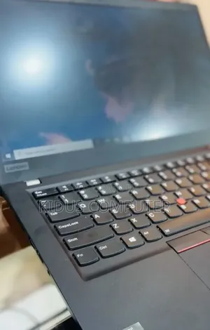 New Laptop Lenovo ThinkPad t495s 16GB AMD Ryzen 7 SSD 512GB