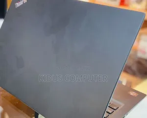 New Laptop Lenovo ThinkPad t495s 16GB AMD Ryzen 7 SSD 512GB