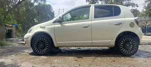 Toyota Vitz 2004 White