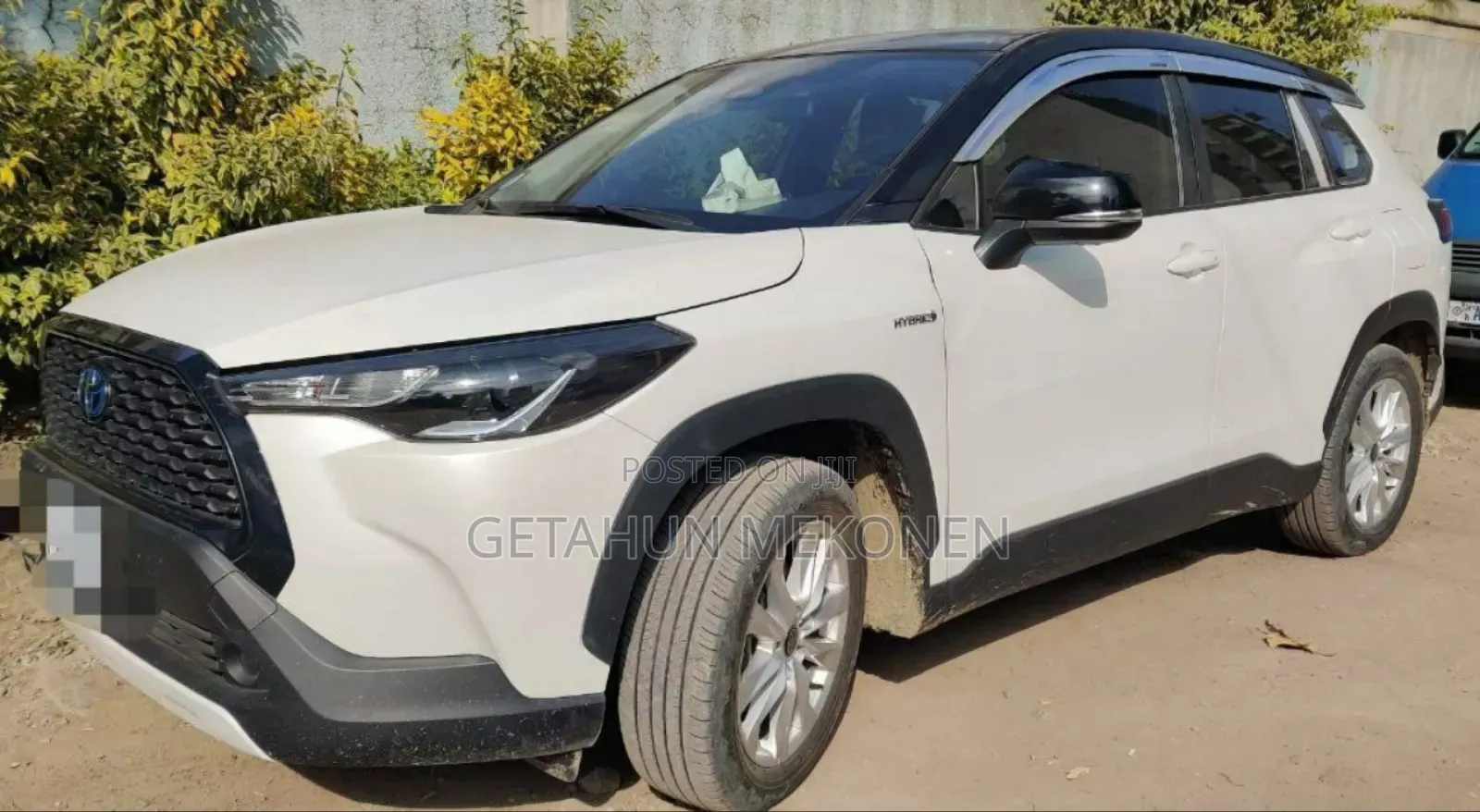 Toyota Corolla Cross Hybrid 2024 White