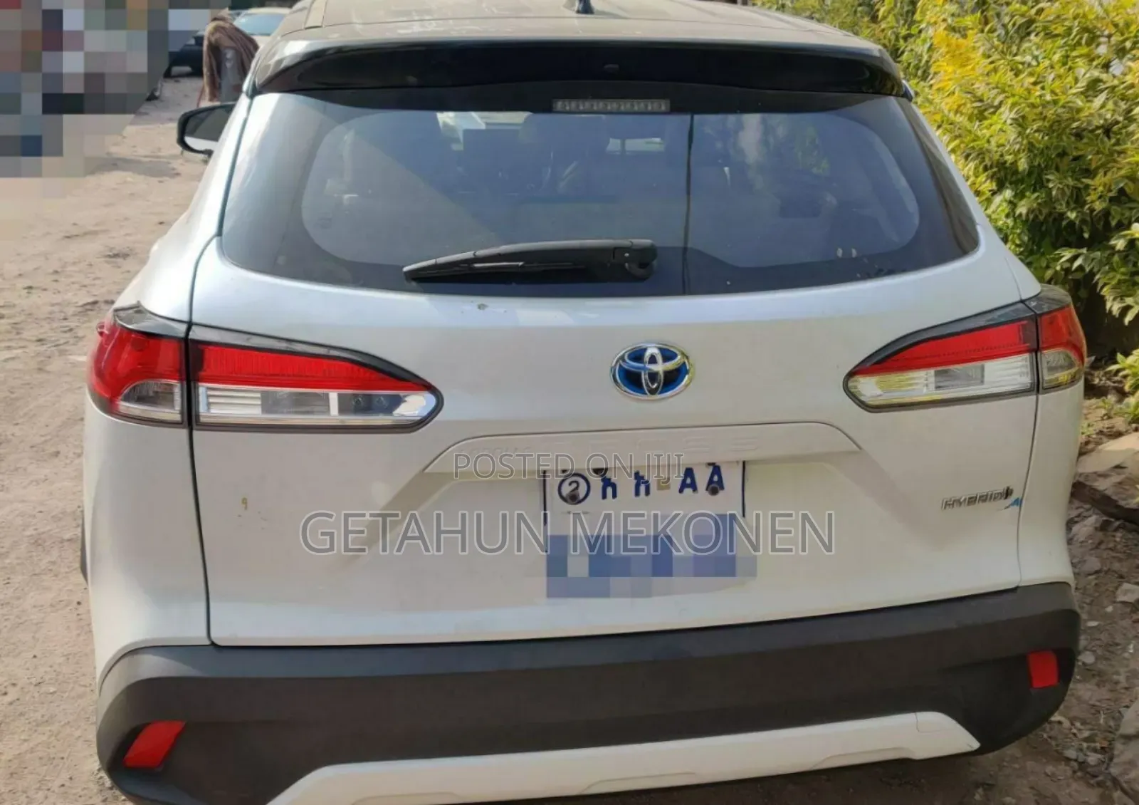 Toyota Corolla Cross Hybrid 2024 White