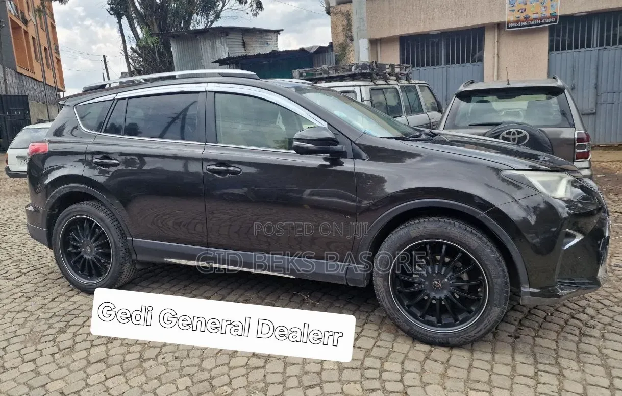Toyota RAV4 2017 Matt Black