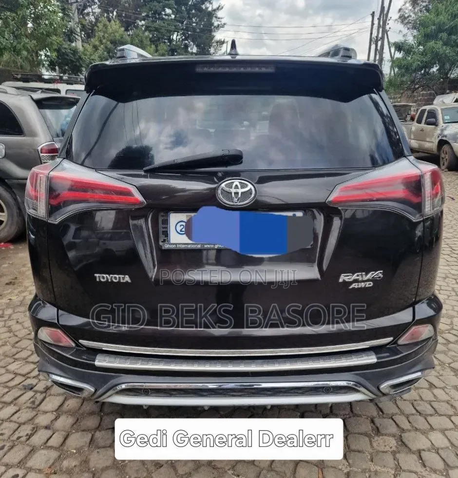 Toyota RAV4 2017 Matt Black