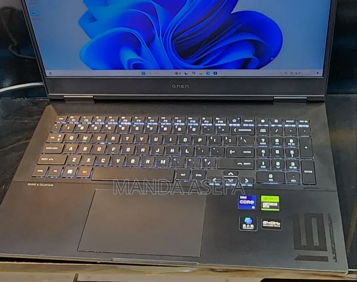 New Laptop HP Omen 16 16GB Intel Core i9 SSD 1T