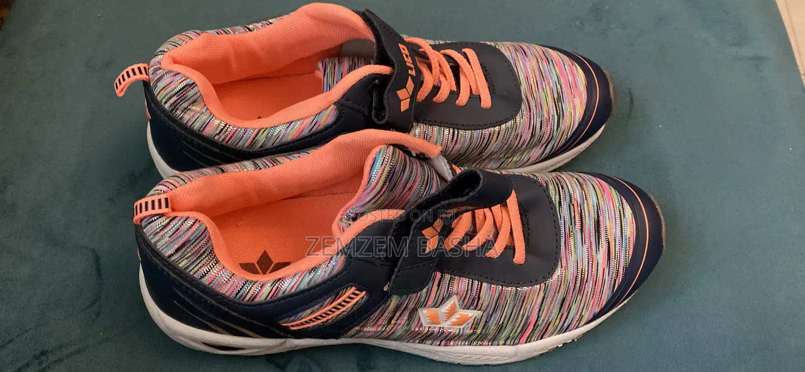 Sneakers Shoe