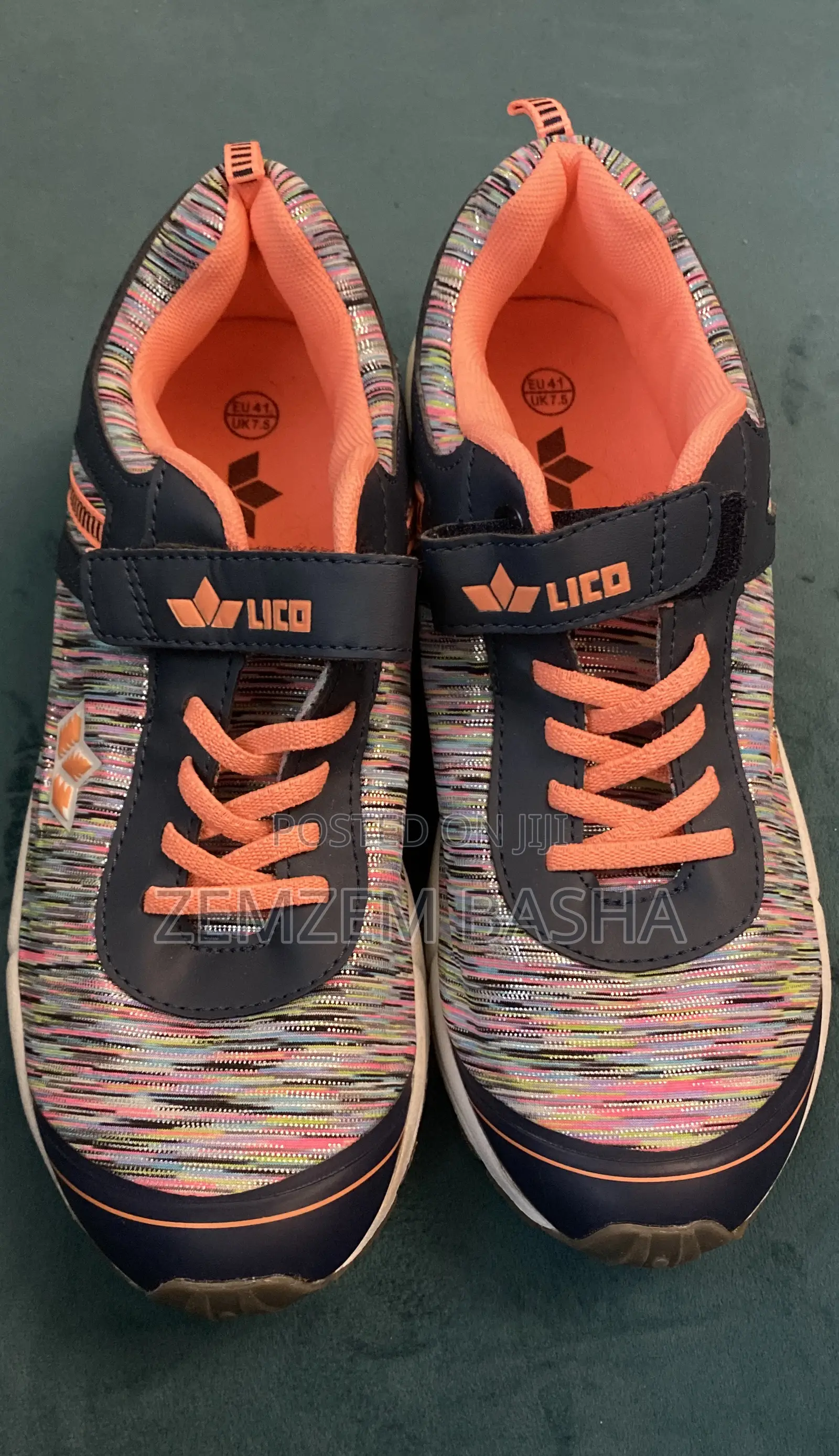 Sneakers Shoe