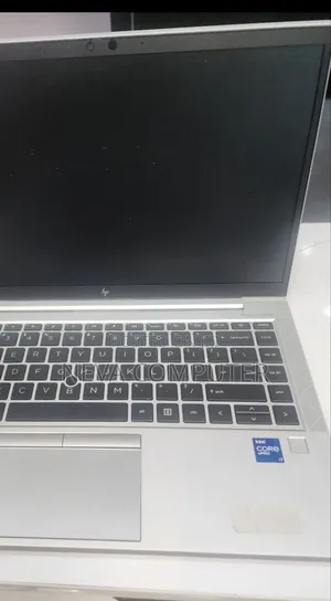 New Laptop HP EliteBook 840 G8 16GB Intel Core i7 SSD 512GB