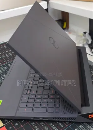 New Laptop Dell G15 5511 16GB Intel Core i7 SSD 1T
