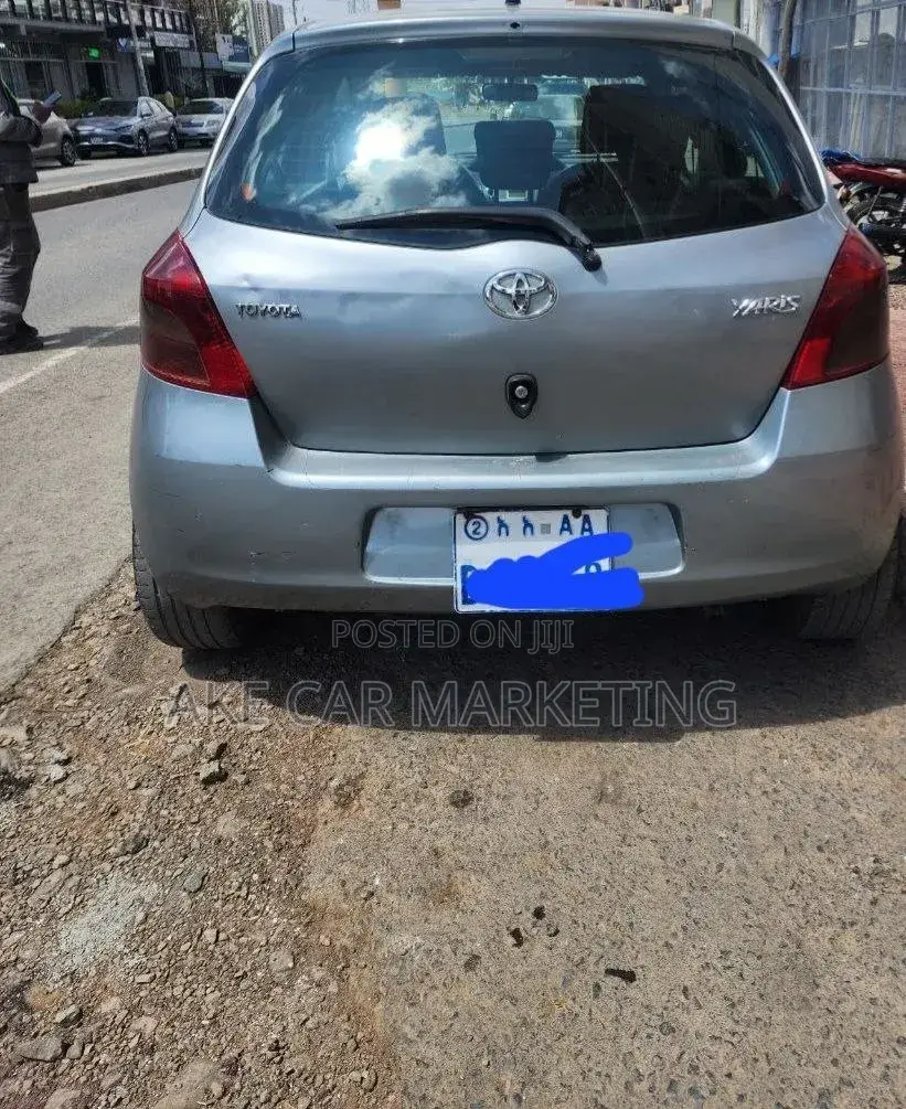 Toyota Yaris 2006 Gray