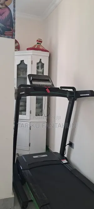 Reebok J200 Treadmill