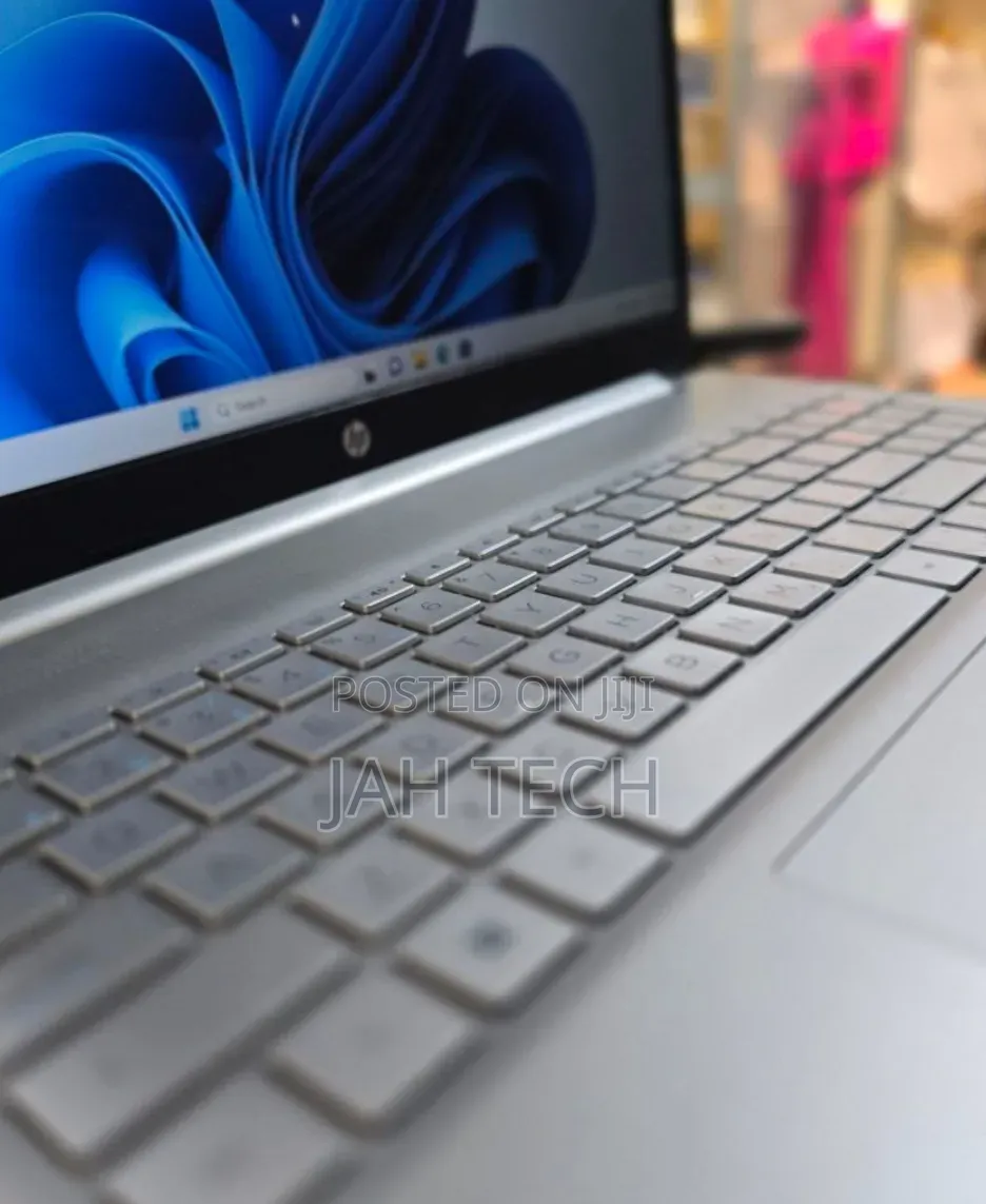 New Laptop HP Stream Notebook 8GB Intel Core i7 SSD 512GB