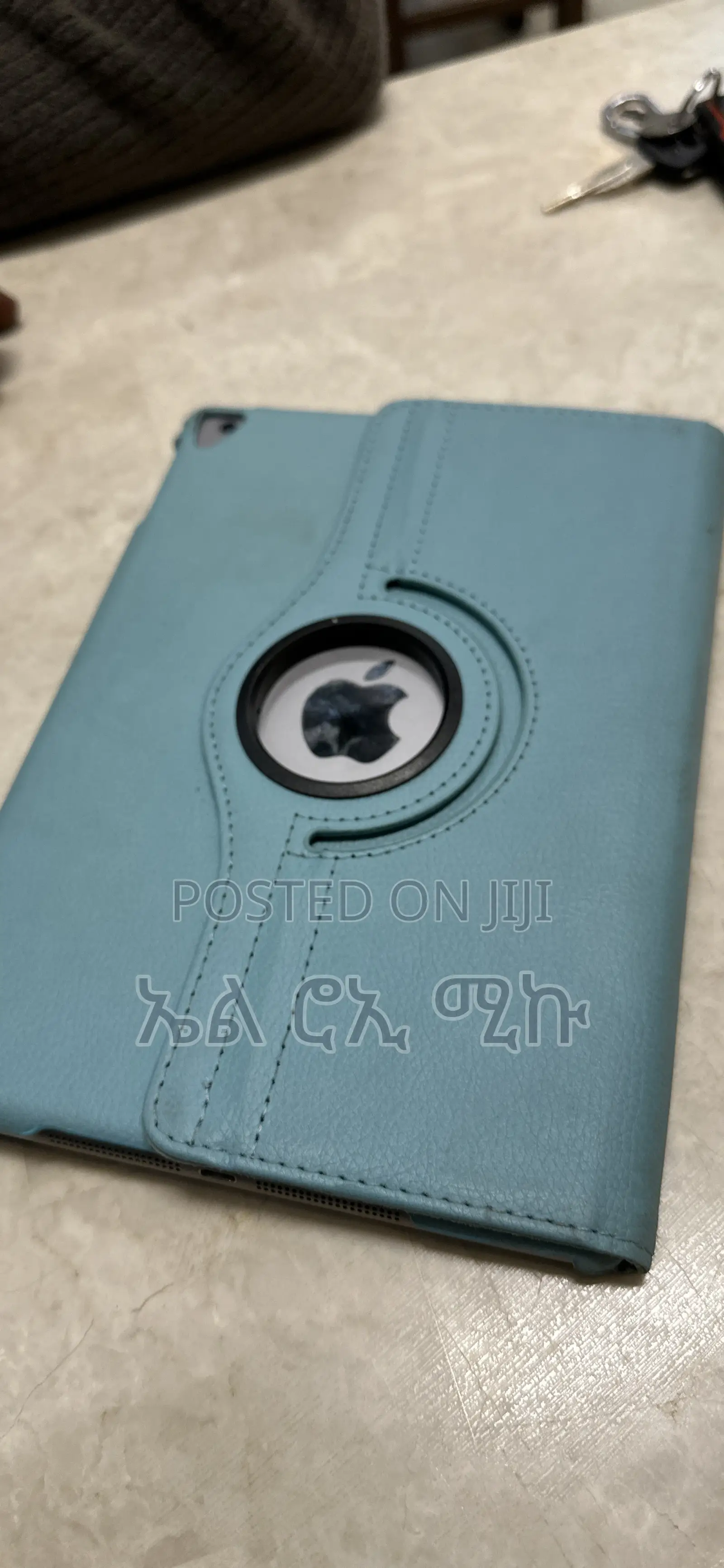 Apple iPad Air 16 GB Gray