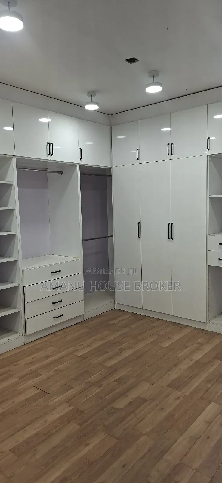 4bdrm Apartment in Addis Abeba, Yeka for rent