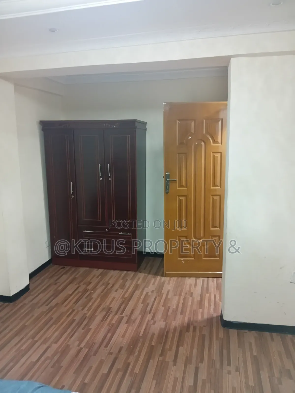 Furnished 5bdrm Penthouse in Lebu, Nifas Silk-Lafto for rent