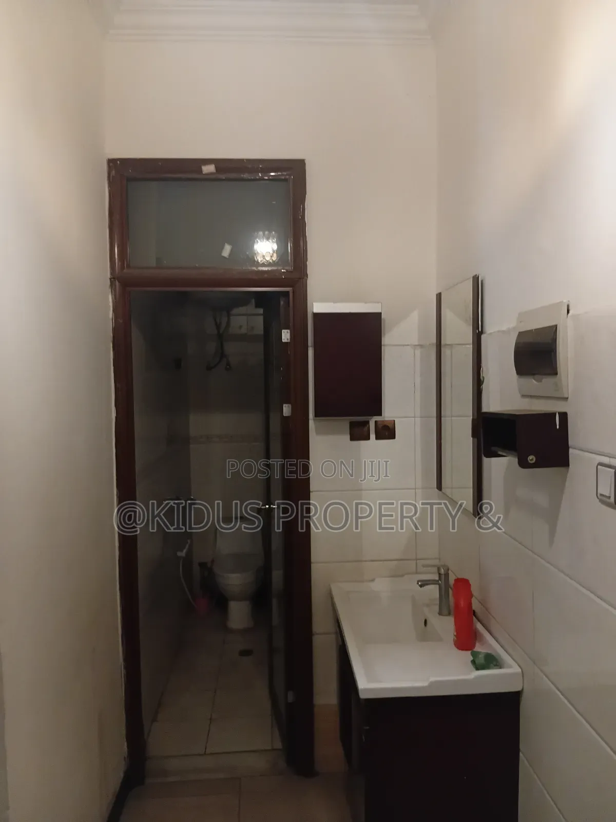 Furnished 5bdrm Villa in Lebu, Nifas Silk-Lafto for rent