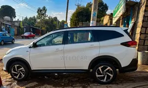 Toyota Rush 2021 White