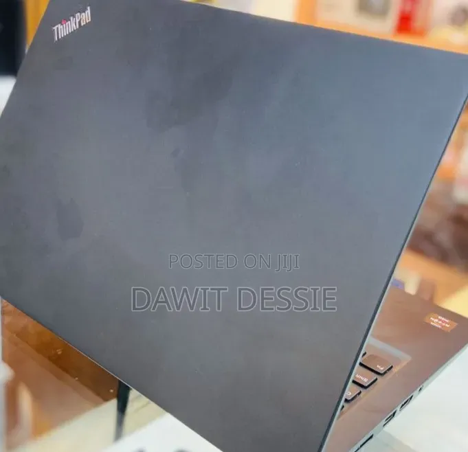 New Laptop Lenovo ThinkPad t495s 16GB AMD Ryzen 7 SSD 512GB