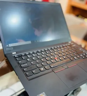 New Laptop Lenovo ThinkPad t495s 16GB AMD Ryzen 7 SSD 512GB