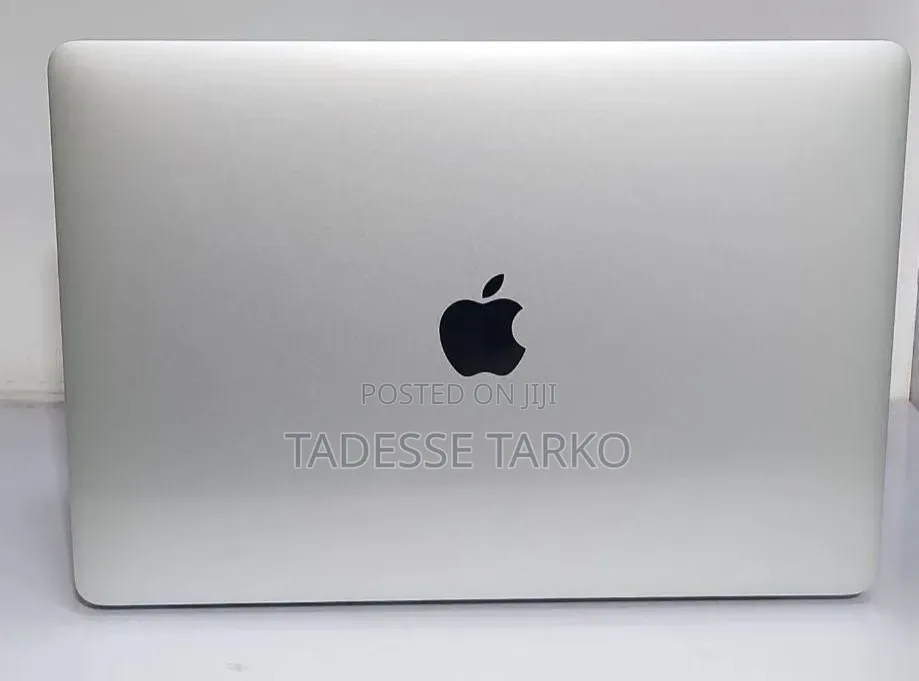 New Laptop Apple MacBook Pro 2020 16GB Intel Core i7 SSD 512GB