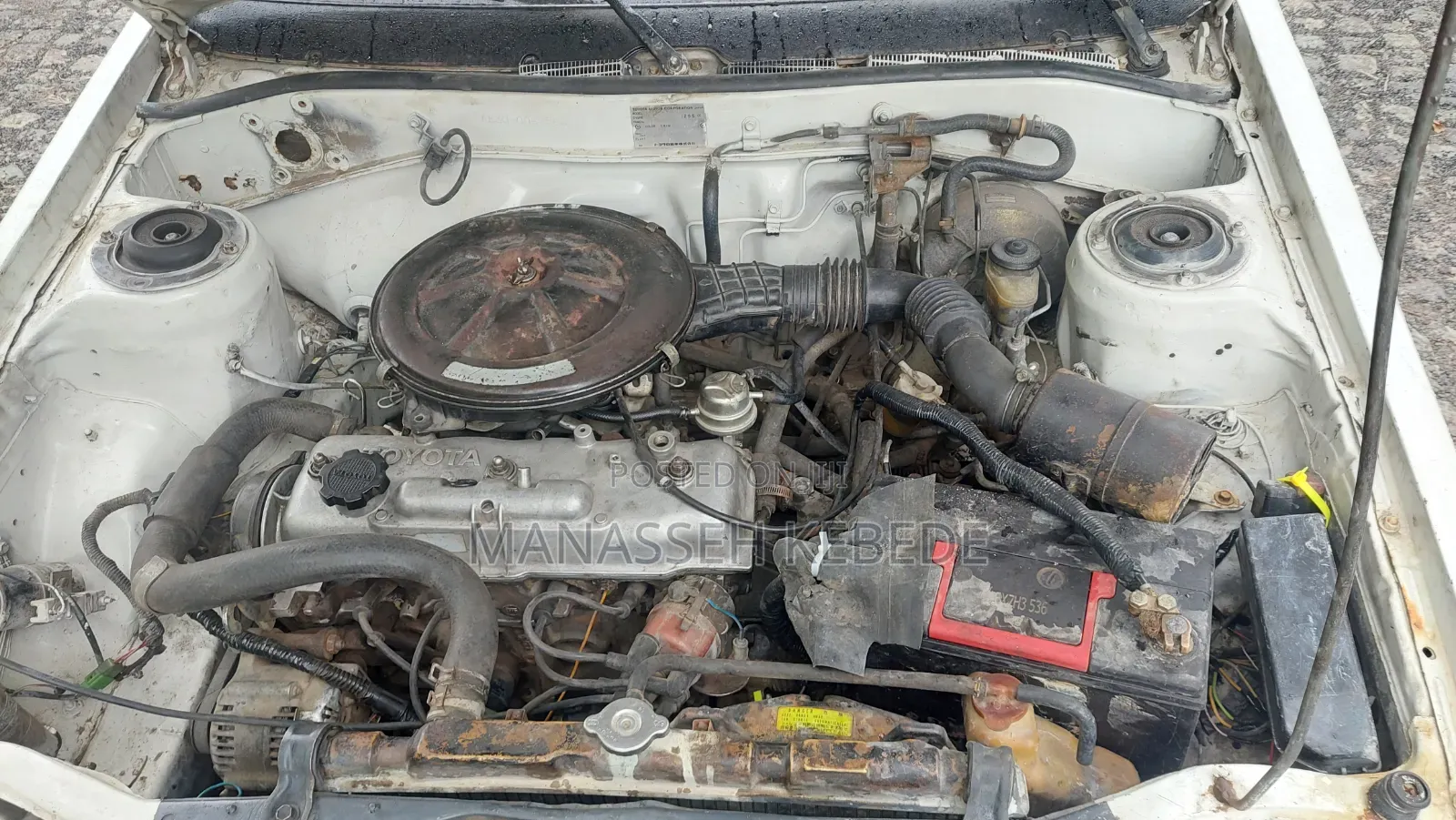 Toyota Corolla 1987 White