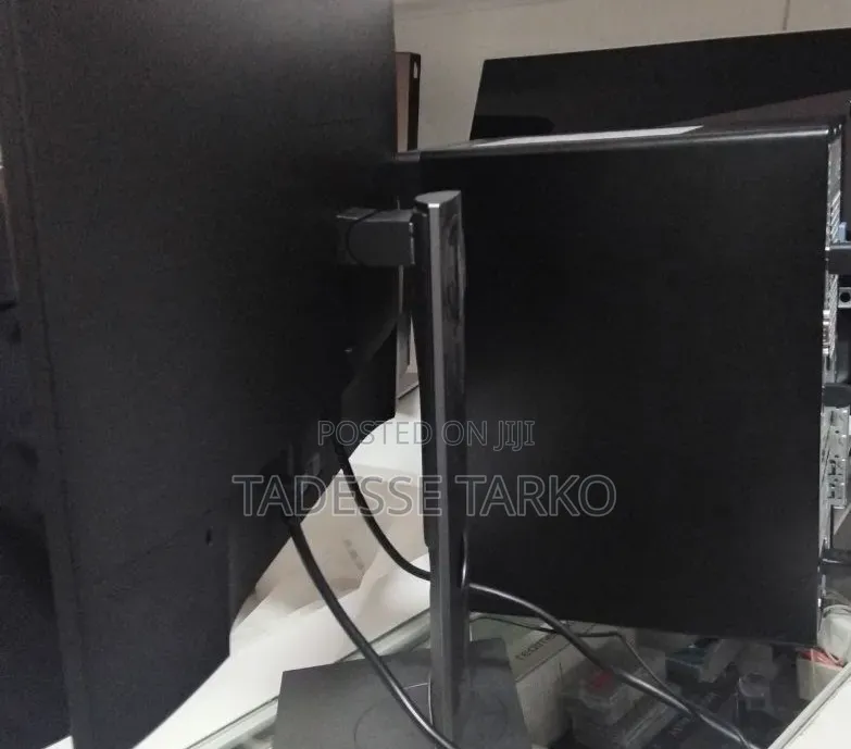 New Desktop Computer Dell 8GB Intel Core i7 HDD 1T