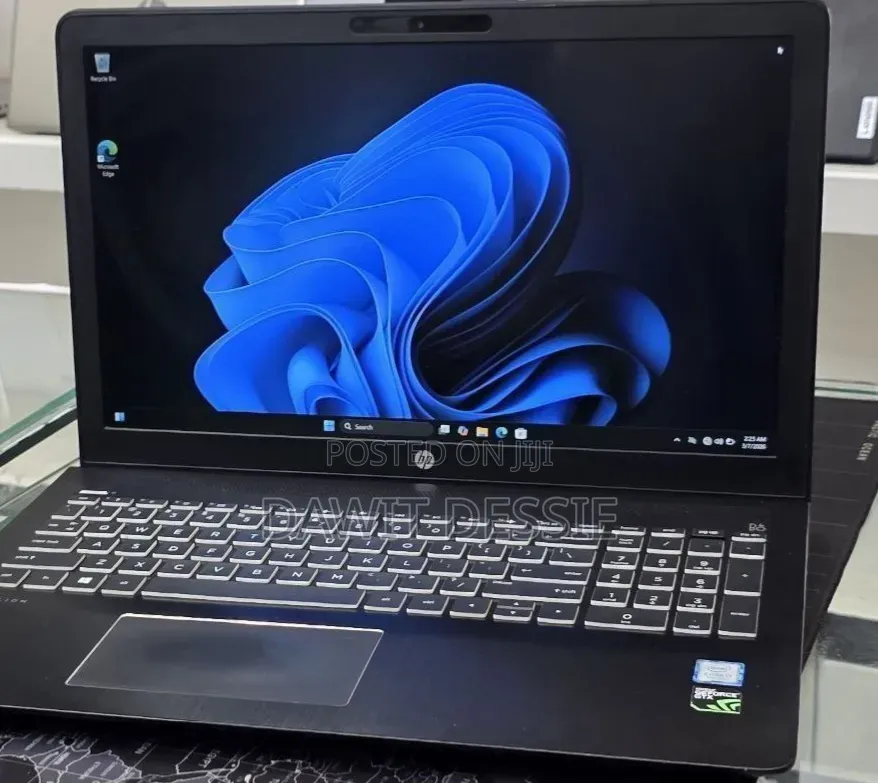 New Laptop HP 16GB Intel Core i7 SSD 256GB