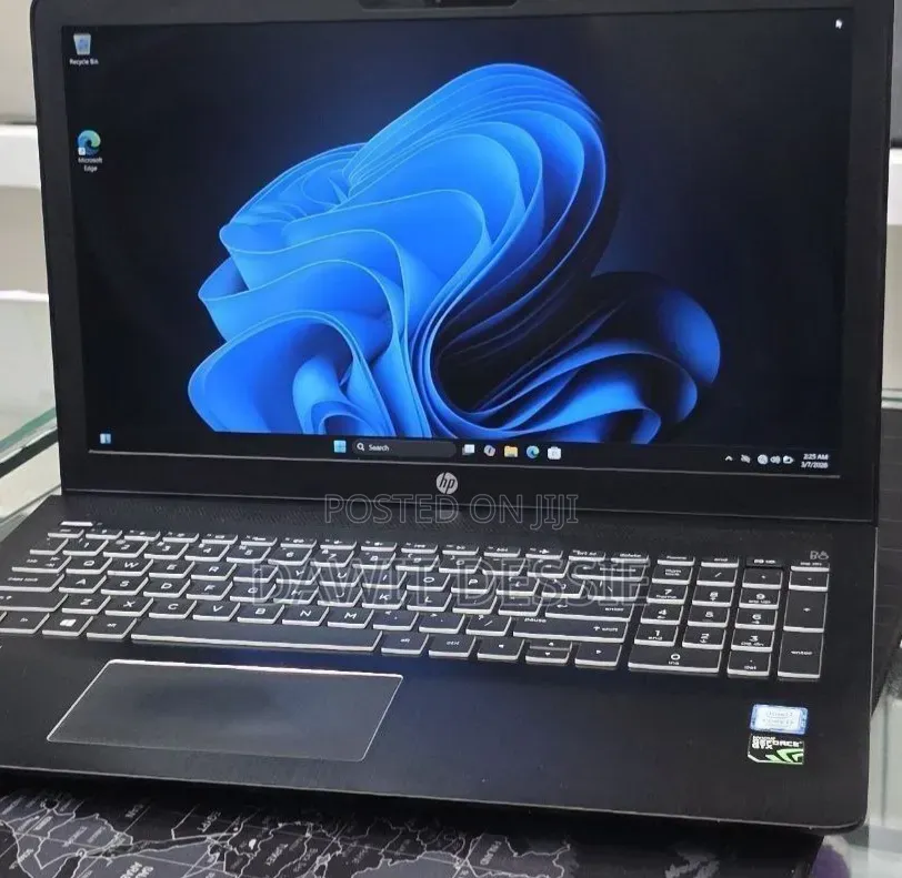 New Laptop HP 16GB Intel Core i7 SSD 256GB