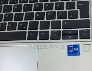 New Laptop HP EliteBook 830 G8 16GB Intel Core i7 SSD 512GB