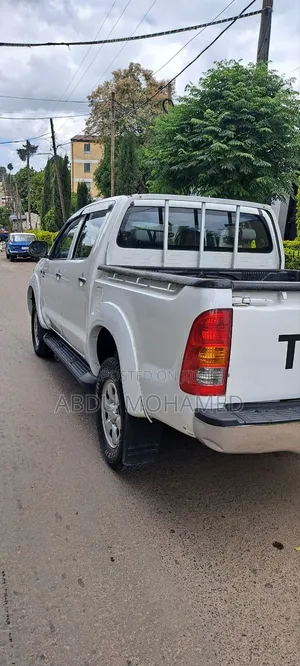 Toyota Hilux 3.0 D-4D Double Cab 2008 White