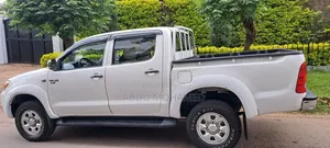 Toyota Hilux 3.0 D-4D Double Cab 2008 White
