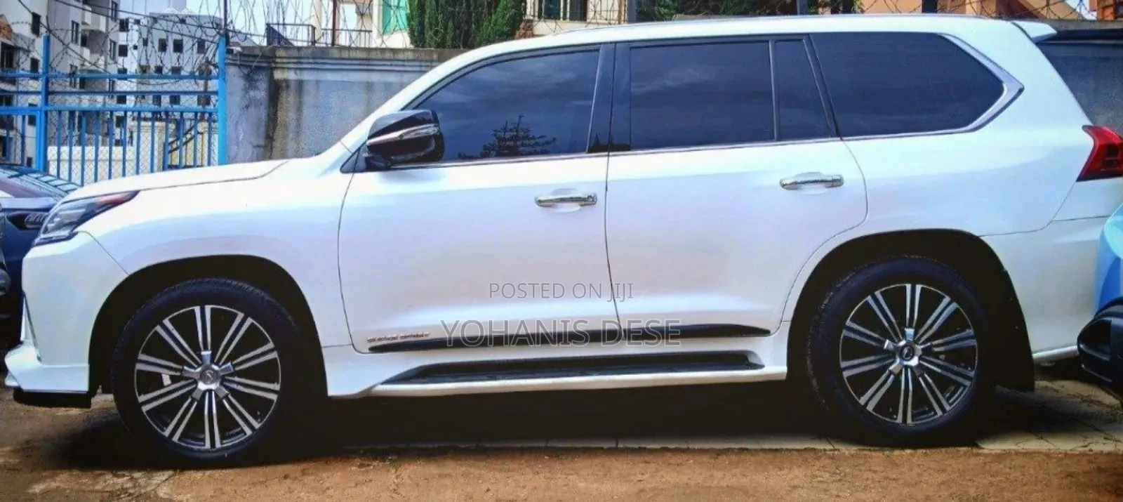 Lexus LX 2021 White
