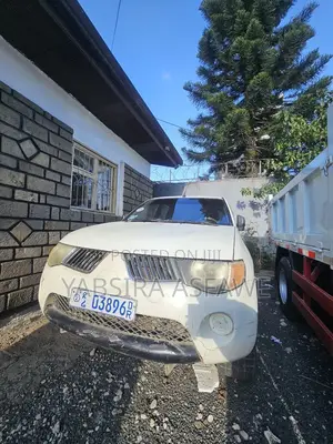 Mitsubishi L200 Double Cab 2.5 136hp 2007 White
