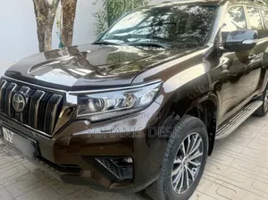 Toyota Land Cruiser Prado 2023 Matt Black