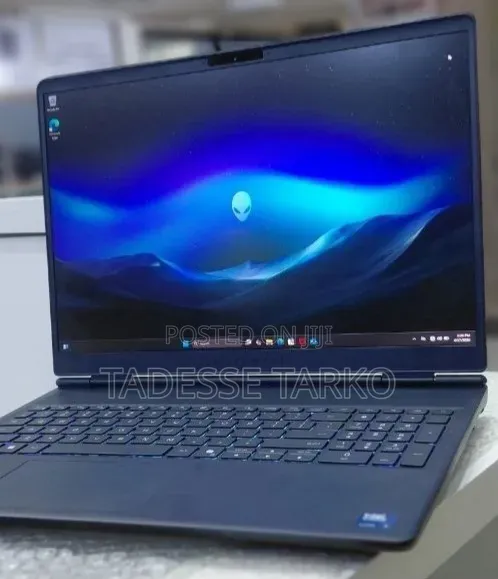 New Laptop Alienware 16x Aurora 32GB Intel Core Ultra 9 SSD 1T
