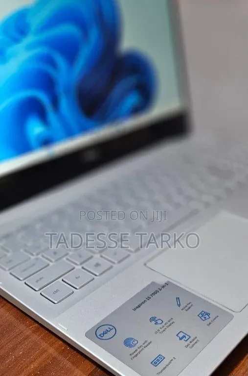 New Laptop Dell Inspiron 15 8GB Intel Core i5 SSD 256GB