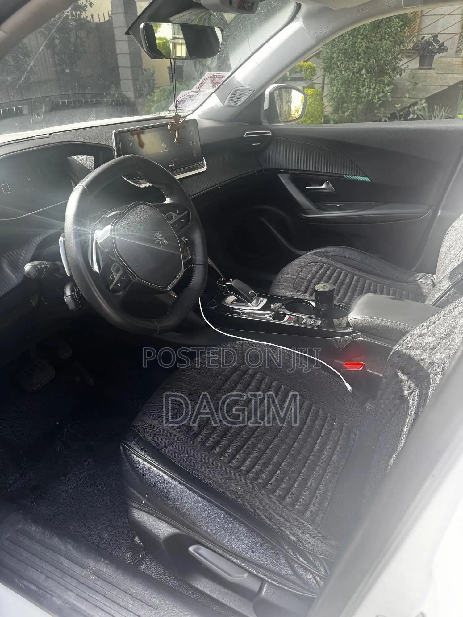 Peugeot 2008 2022 White