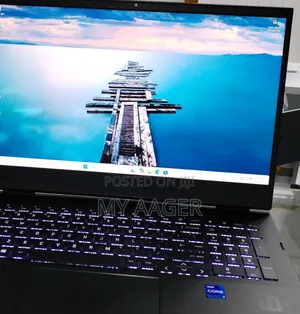 New Laptop HP OmniBook X Flip 16" 16GB Intel Core i7 SSD 1T
