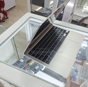 New Laptop Apple MacBook Air 2022 M2 16GB Apple M2 SSD 256GB