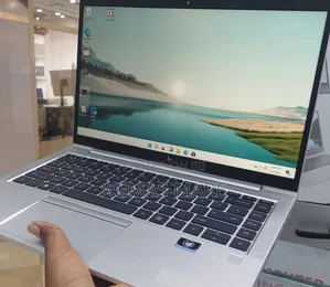 New Laptop HP EliteBook 840 G8 16GB Intel Core i7 SSD 512GB
