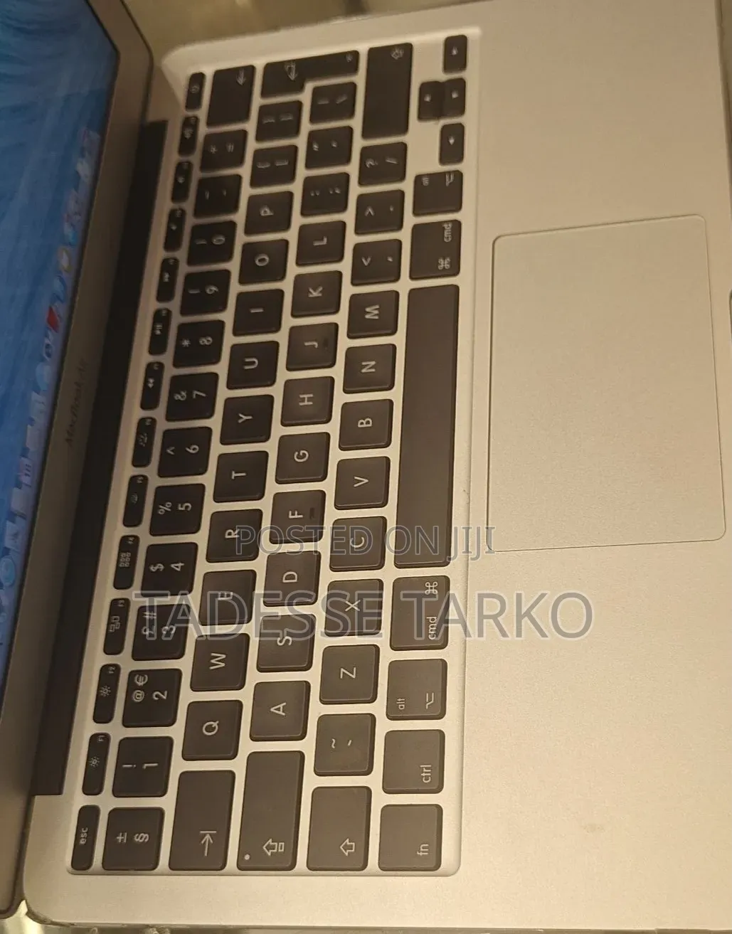New Laptop Apple MacBook Pro 2015 4GB Intel Core i5 SSD 256GB