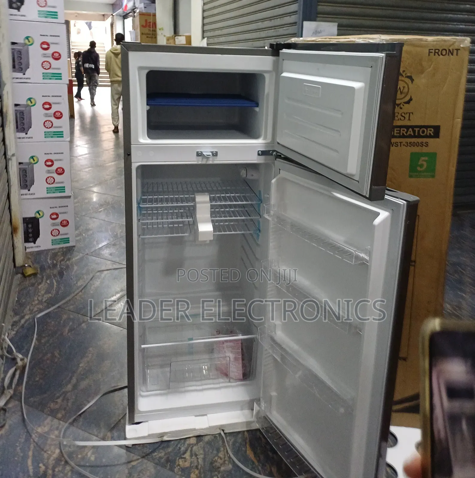 West 3500ss Refrigerator – Strong, Spacious Reliable