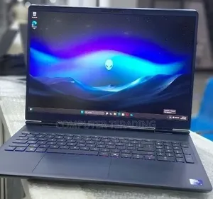 New Laptop Alienware M15 r3 32GB Intel Core Ultra 9 SSD 1T