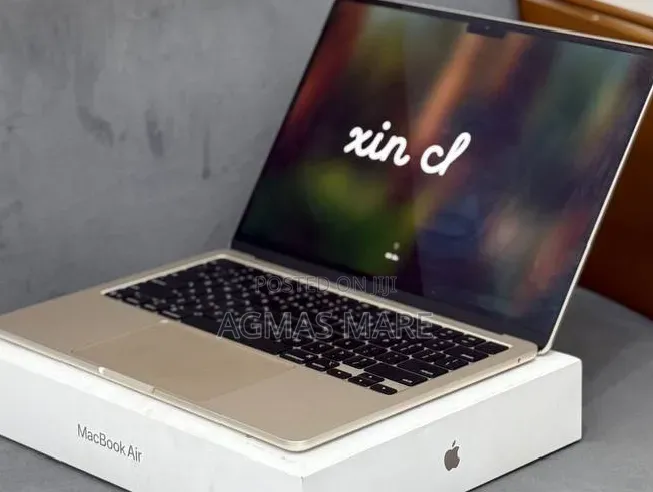 New Laptop Apple MacBook Air 2025 M4 13-inch 16GB Apple M4 SSD 1T