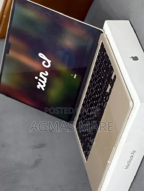 New Laptop Apple MacBook Air 2025 M4 13-inch 16GB Apple M4 SSD 1T