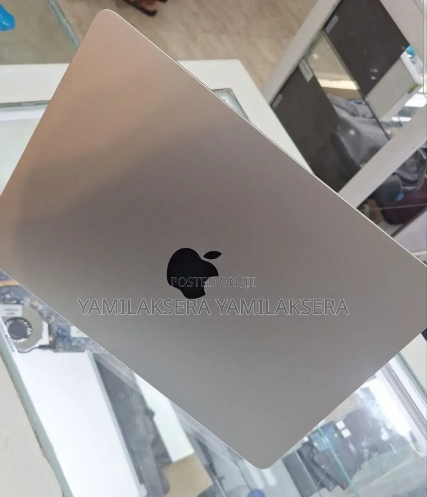 New Laptop Apple MacBook Air 2023 M2 16GB Apple M2 SSD 256GB